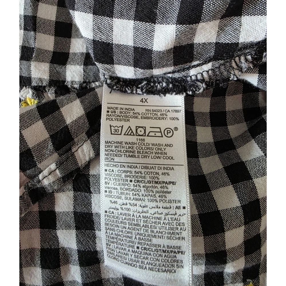 Gingham Patterned Puff-Sleeve Swing Babydoll Top Embroidery Daisy Flowers - Picture 8 of 8